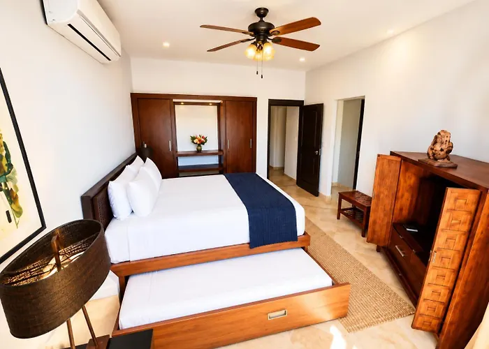 Casa Reyes, Casa Reyes Family Oasis, Heated-pool & Amazing Views Villa Cabo San Lucas