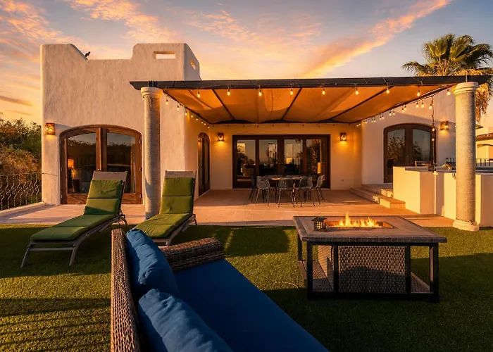 Casa Reyes, Casa Reyes Family Oasis, Heated-pool & Amazing Views Cabo San Lucas